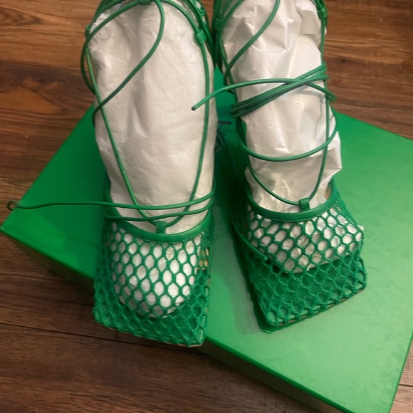 Bottega Venata Green Heel - Picture 1 of 7
